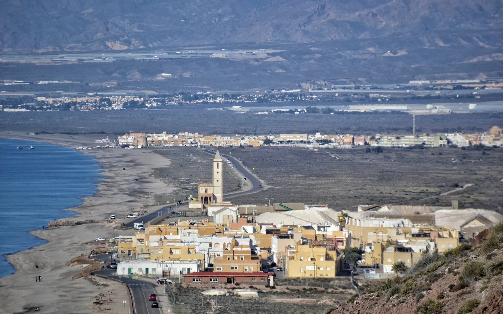 La Almadraba de Monteleva entre las salinas y el mar