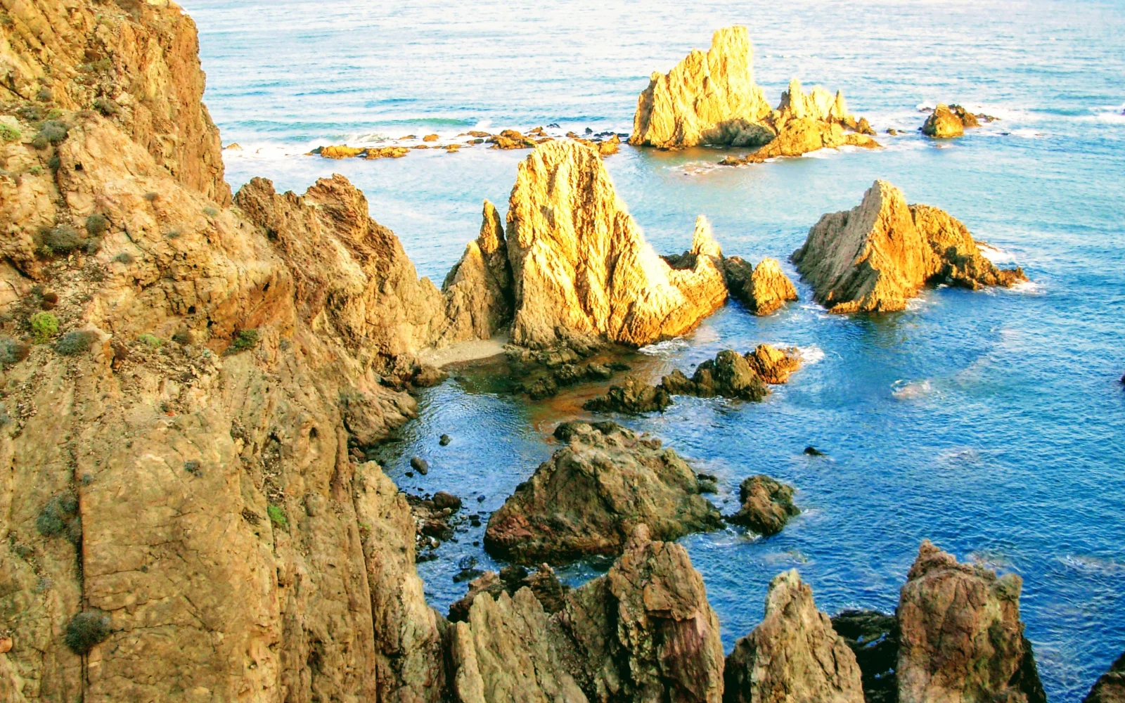 Arrecife de las Sirenas visto desde el faro de Cabo de Gata
