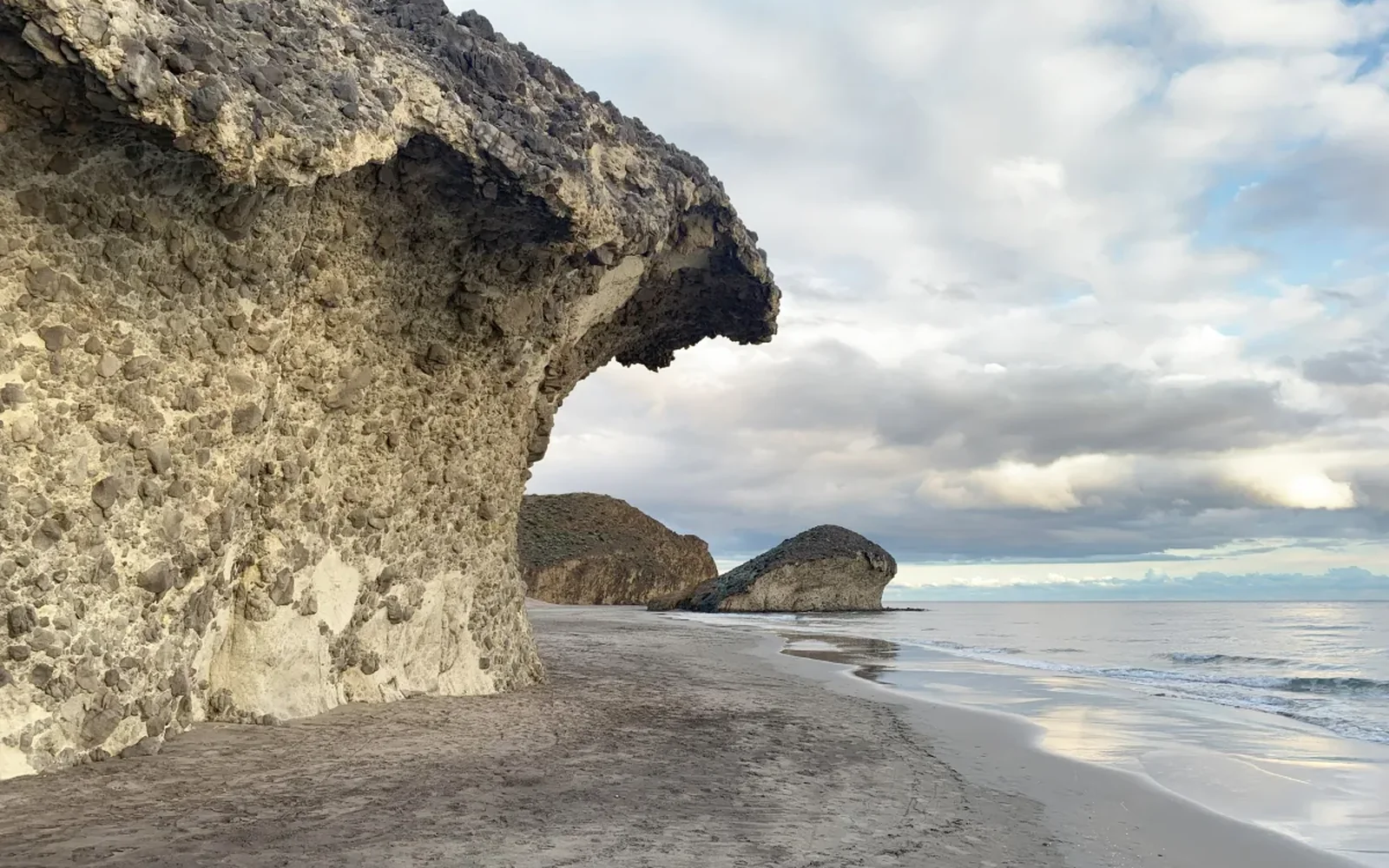 Los Escullos y el arco volcanico