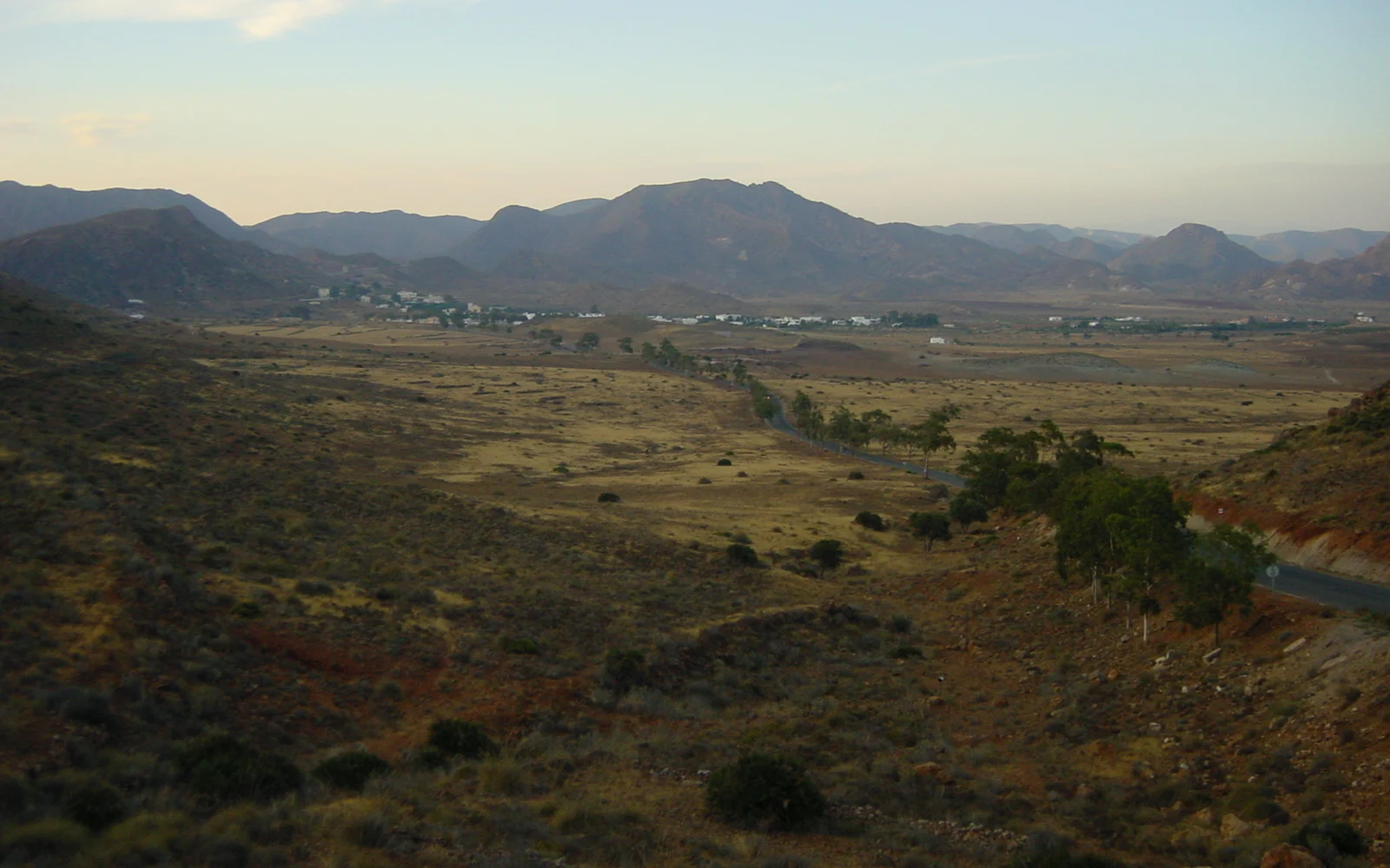 Paisaje de Rodalquilar durante la última luz