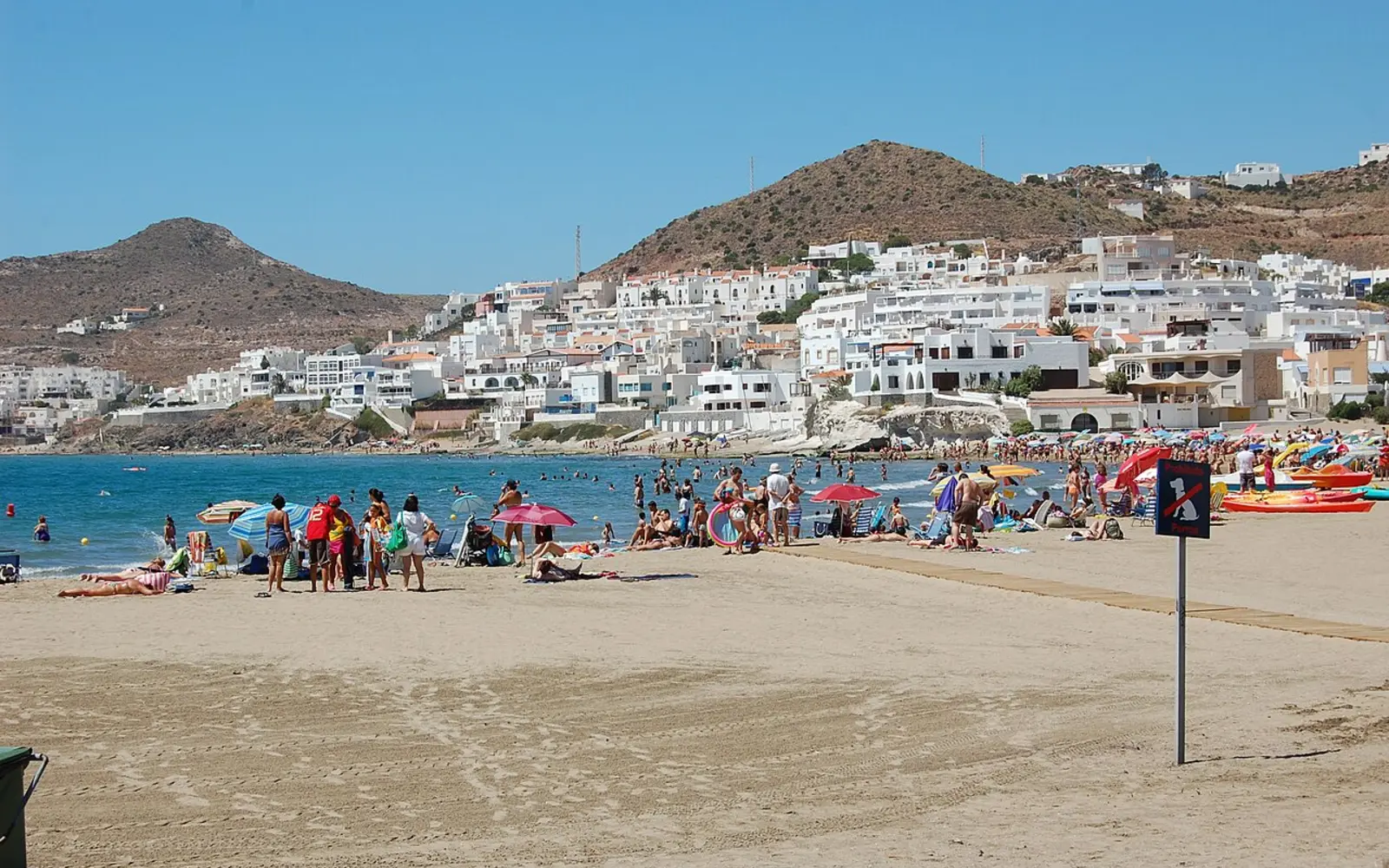 San José, paseo, playa y gastronomía