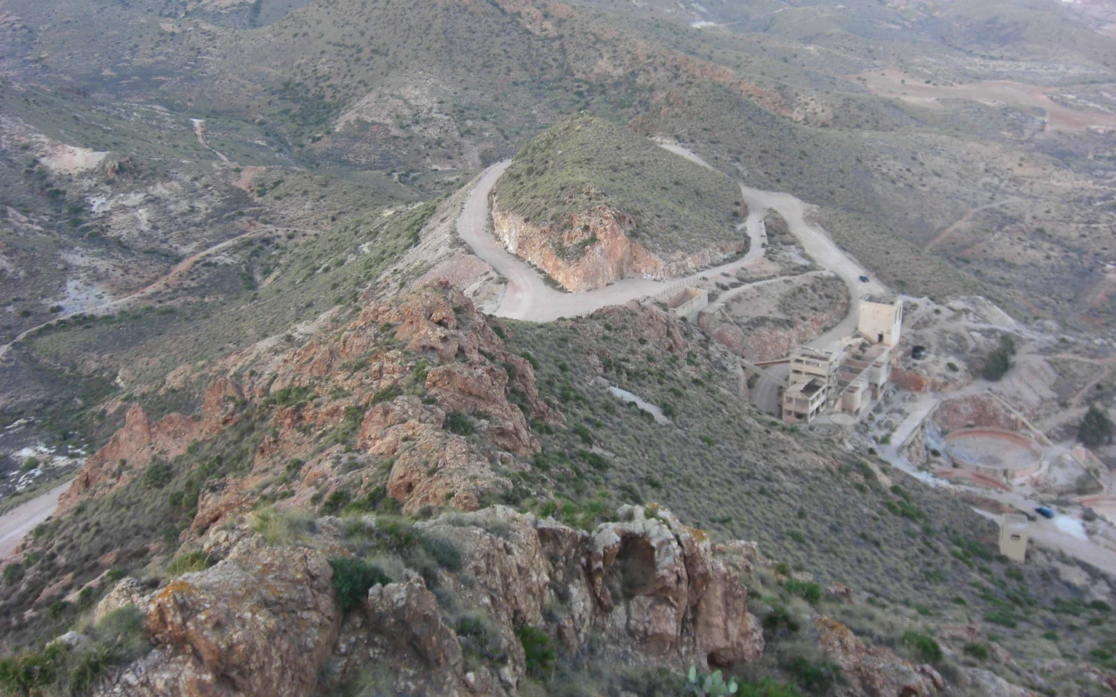 Paisaje de Rodalquilar para recorrer a pie
